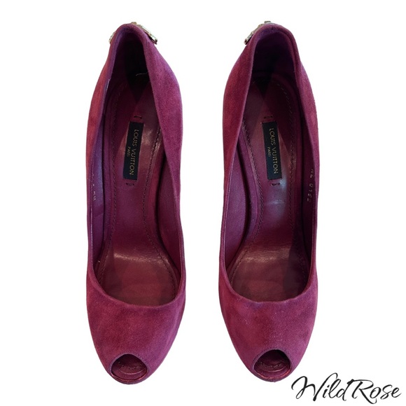 LOUIS VUITTON BURGUNDY SUEDE “OH REALLY” PEEP TOE LV PADLOCK GOLD HEEL PUMPS 36 - Picture 4 of 17